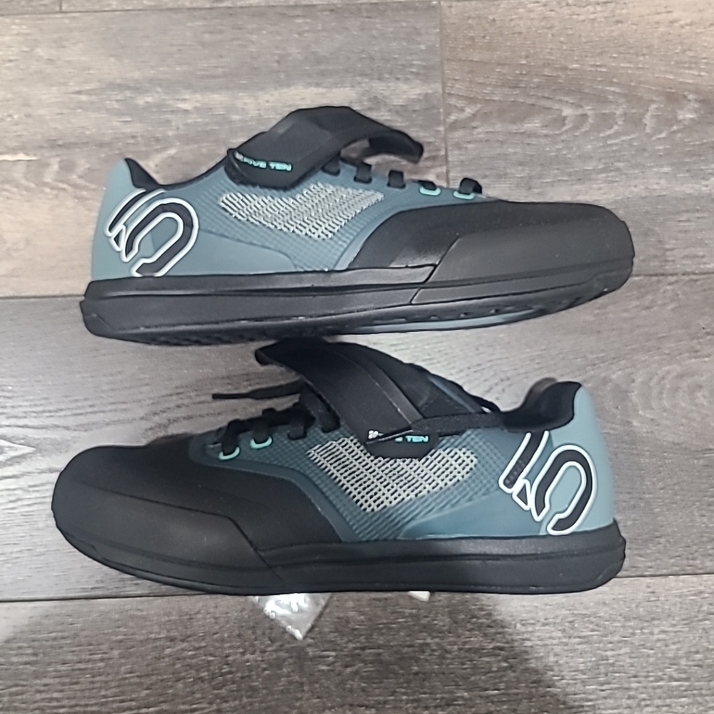 Adidas Five Ten Hellcat Pro Women’s Mountain Bike 2-Bolt Cleat Shoes Size 7.5